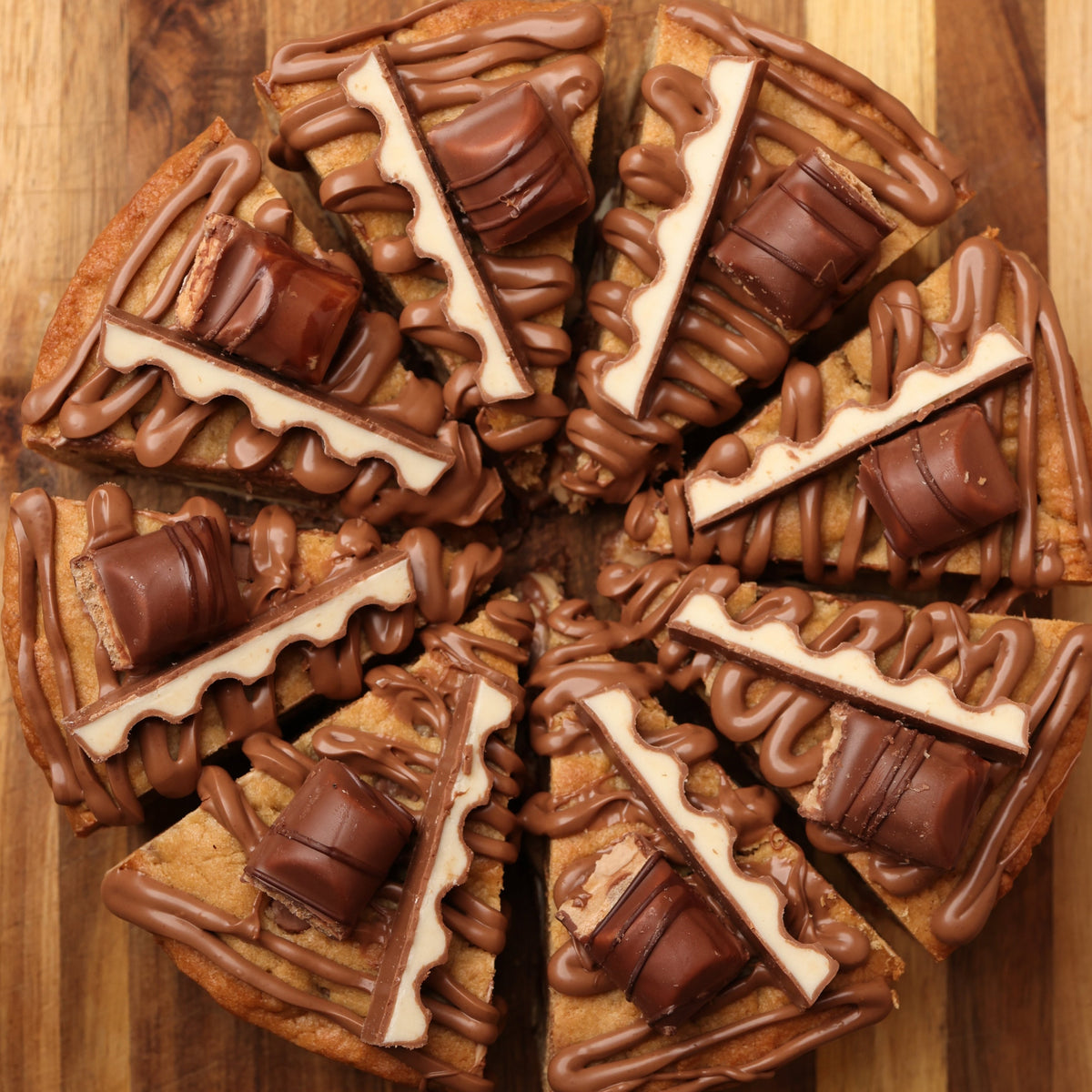Loaded Cookie Cakes